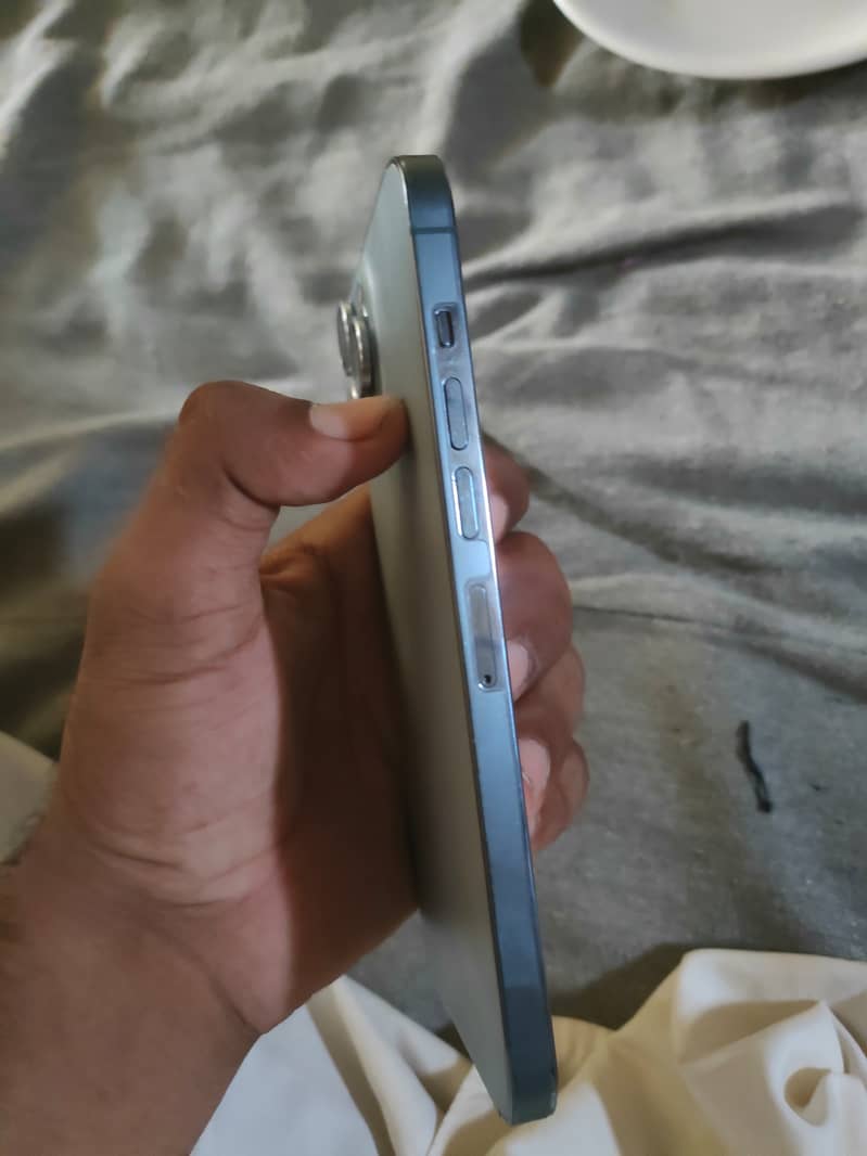 Apple iPhone 13 Pro Max 0