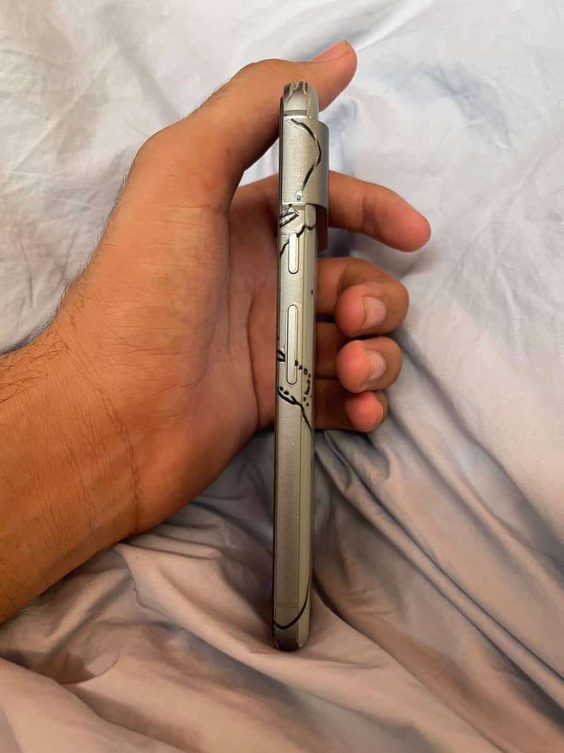 google pixel 8 4