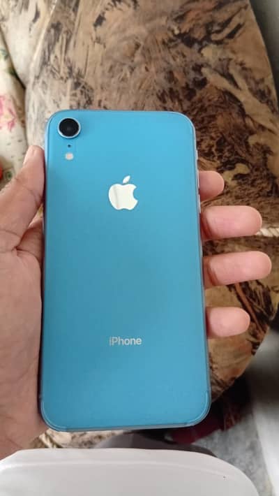 Apple iPhone XR