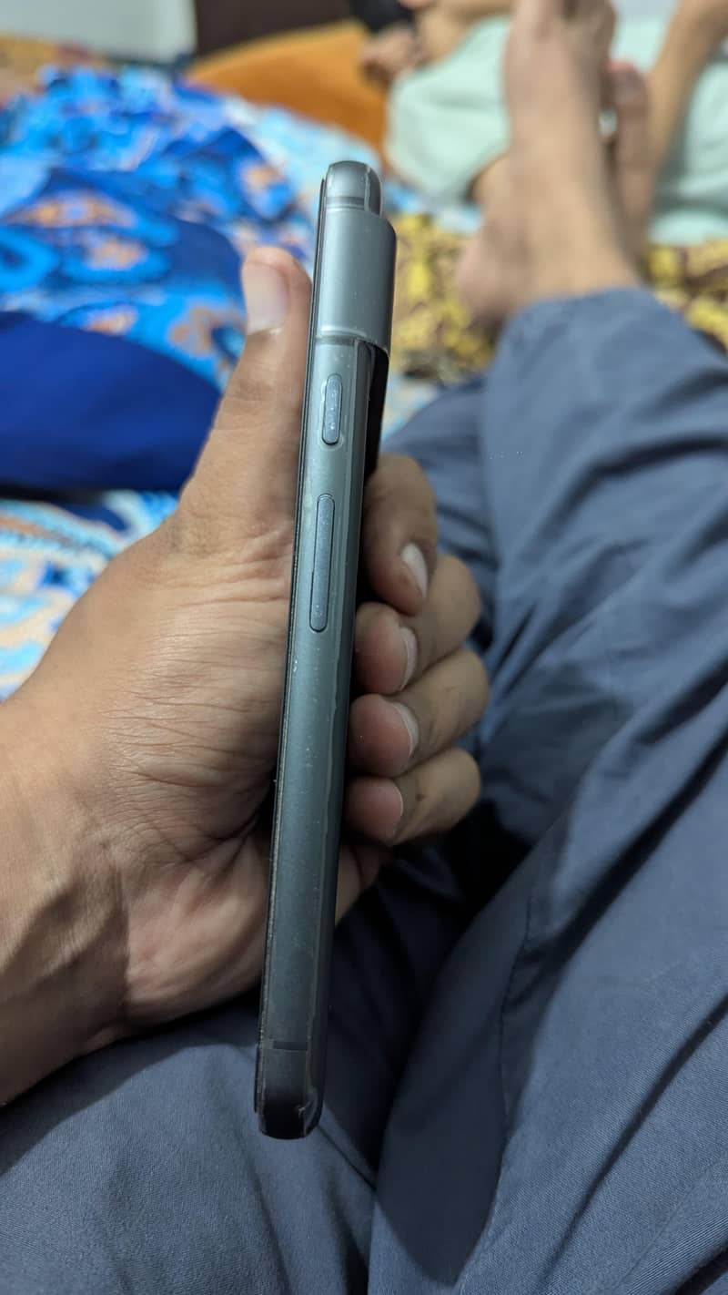 Google Pixel 8 3