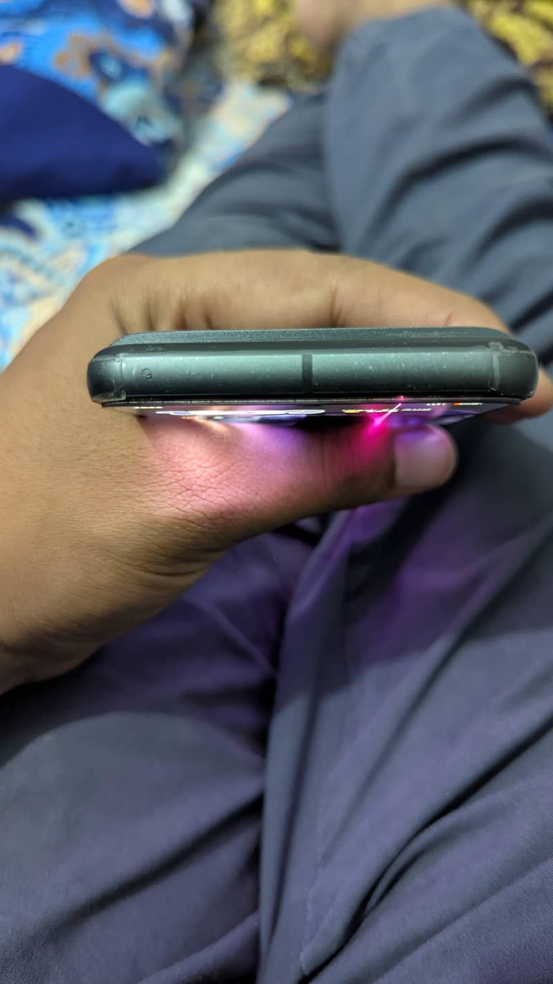 Google Pixel 8 5