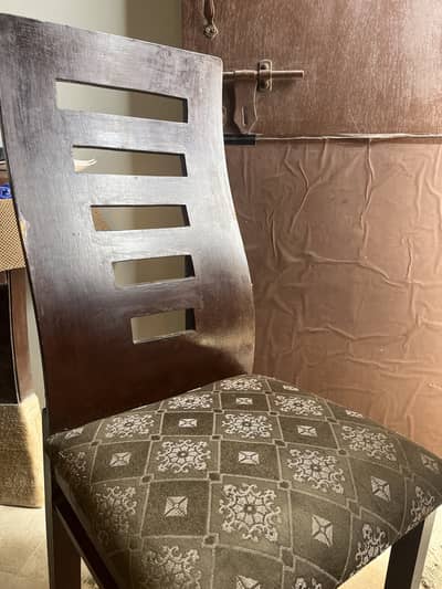 Dinning table with chairs