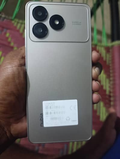 Nubia 8+64 . with box charger 11 mahine warranty