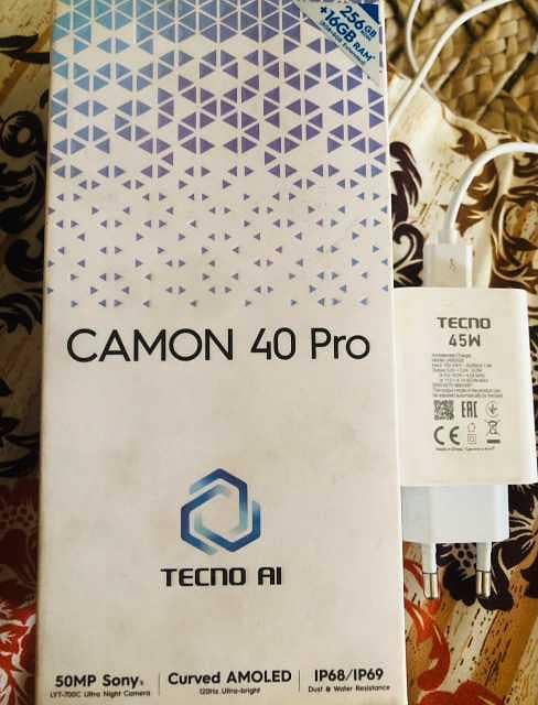 Tecno CAMON 40 Pro 3
