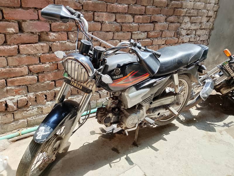 Yamaha 4