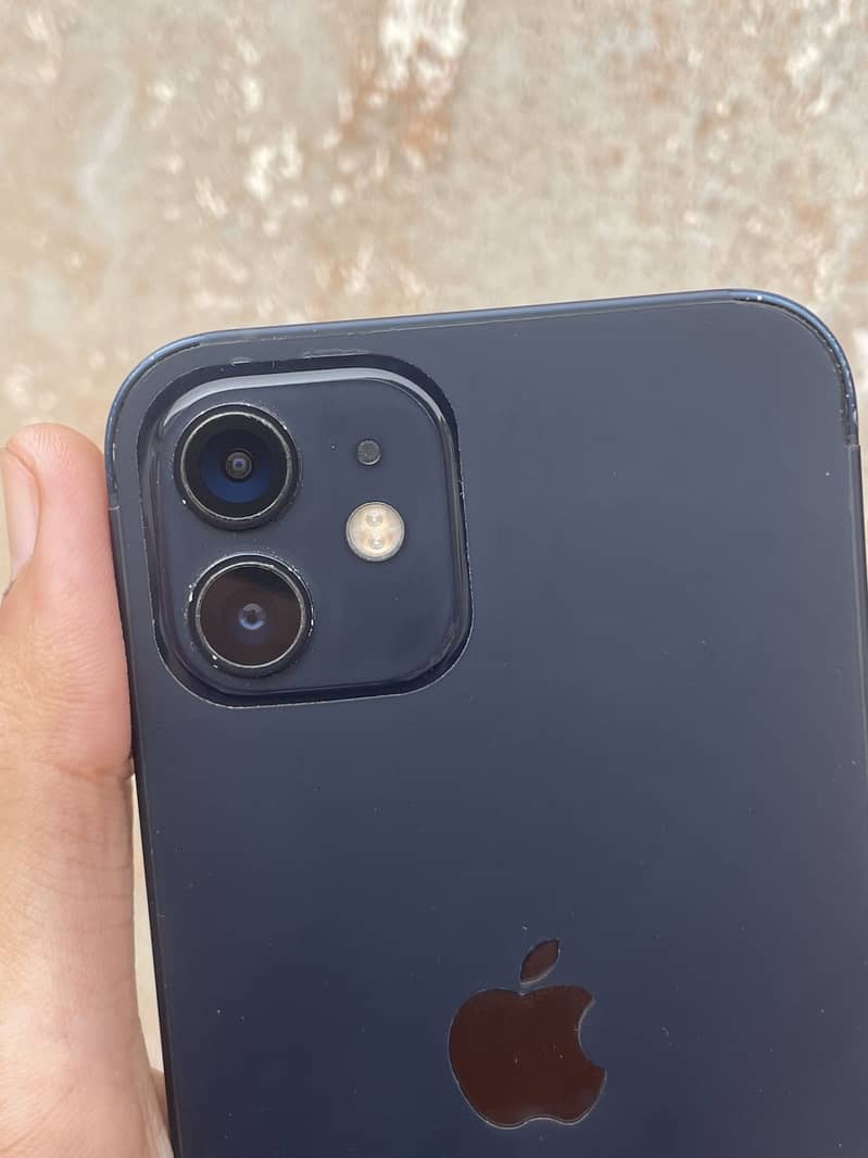 Apple iPhone 12 1