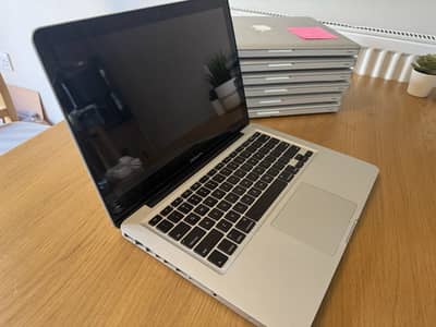 Apple laptops