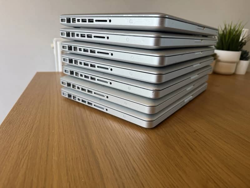 Apple laptops 2