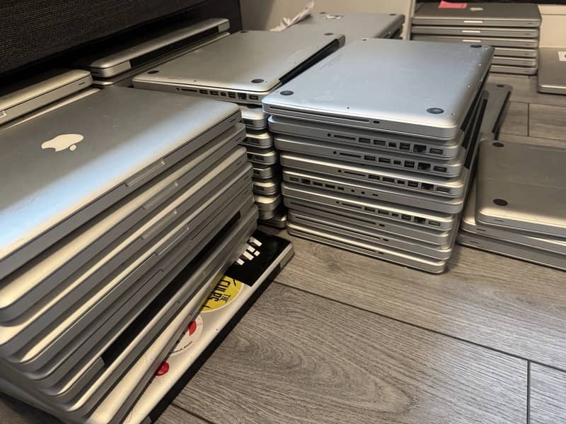 Apple laptops 6