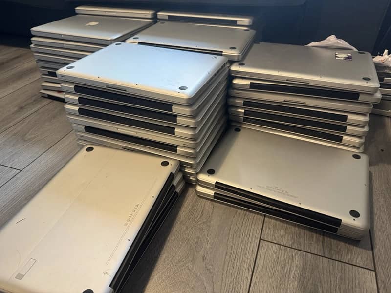 Apple laptops 7