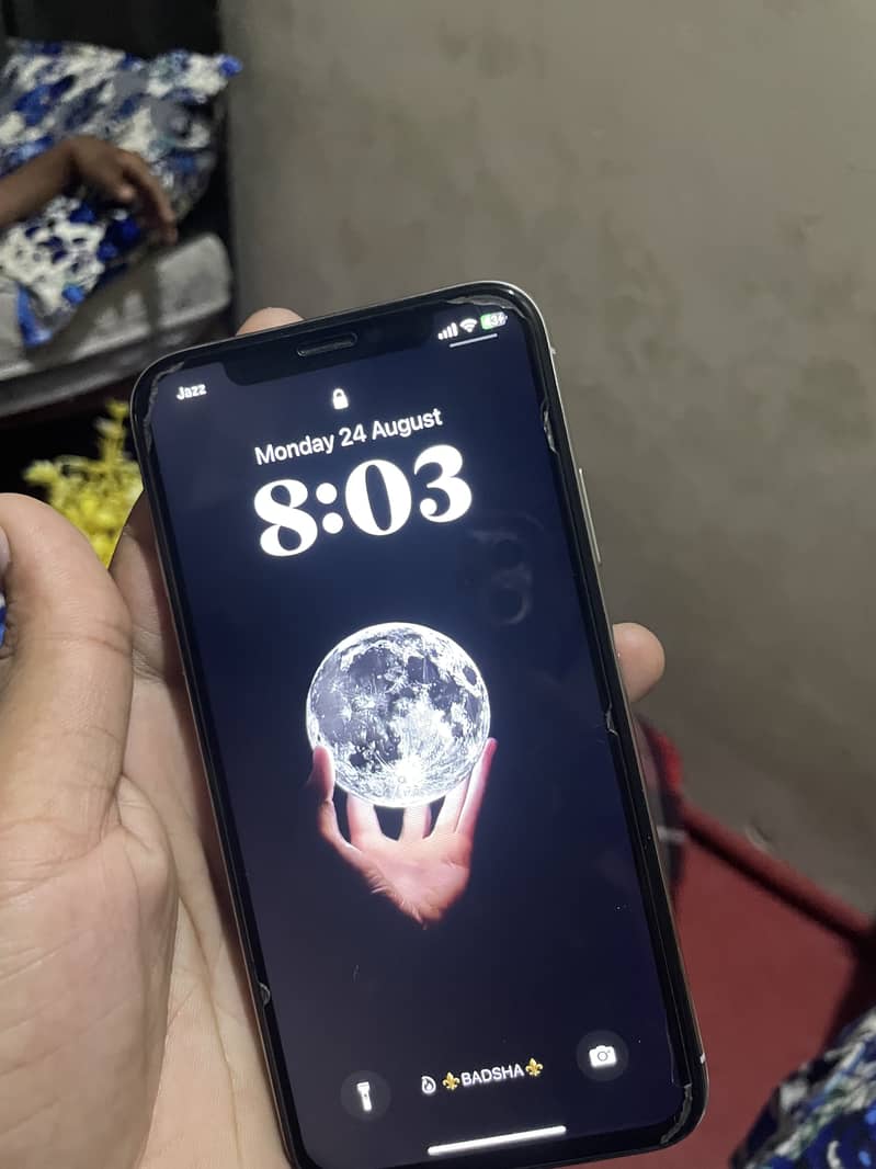 Apple iPhone X 3