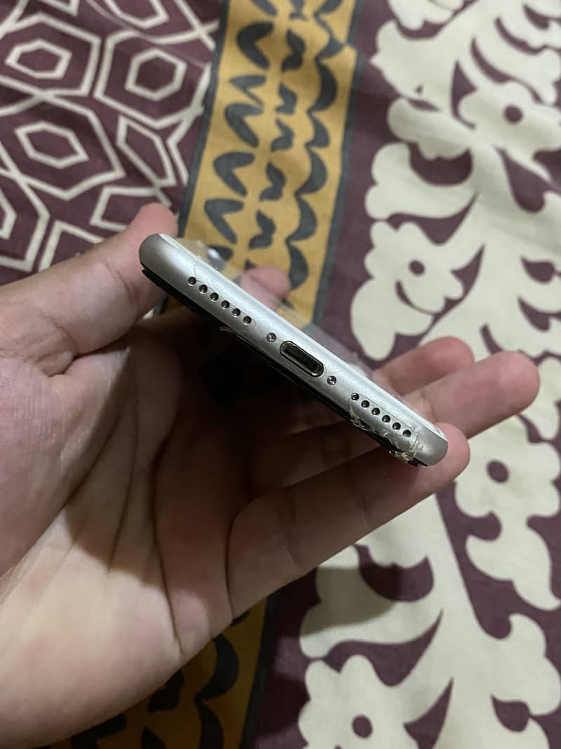Apple iPhone SE 3