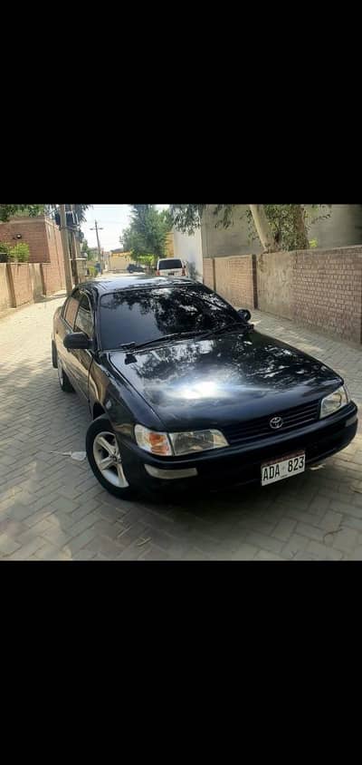 Toyota Corolla XE 2000