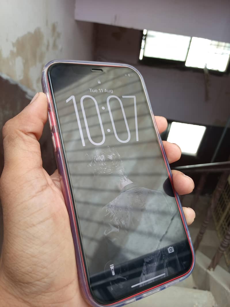 iPhone 12 Mint Condition 2
