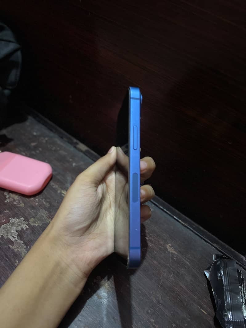 Apple iPhone 13 mini 5