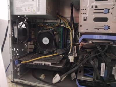 Grafic Card GPU GTX 750Ti 2GB clean condition