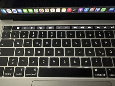 MacBook Pro 13-inch 2020 | Core i7 | 32GB RAM | Retina Display