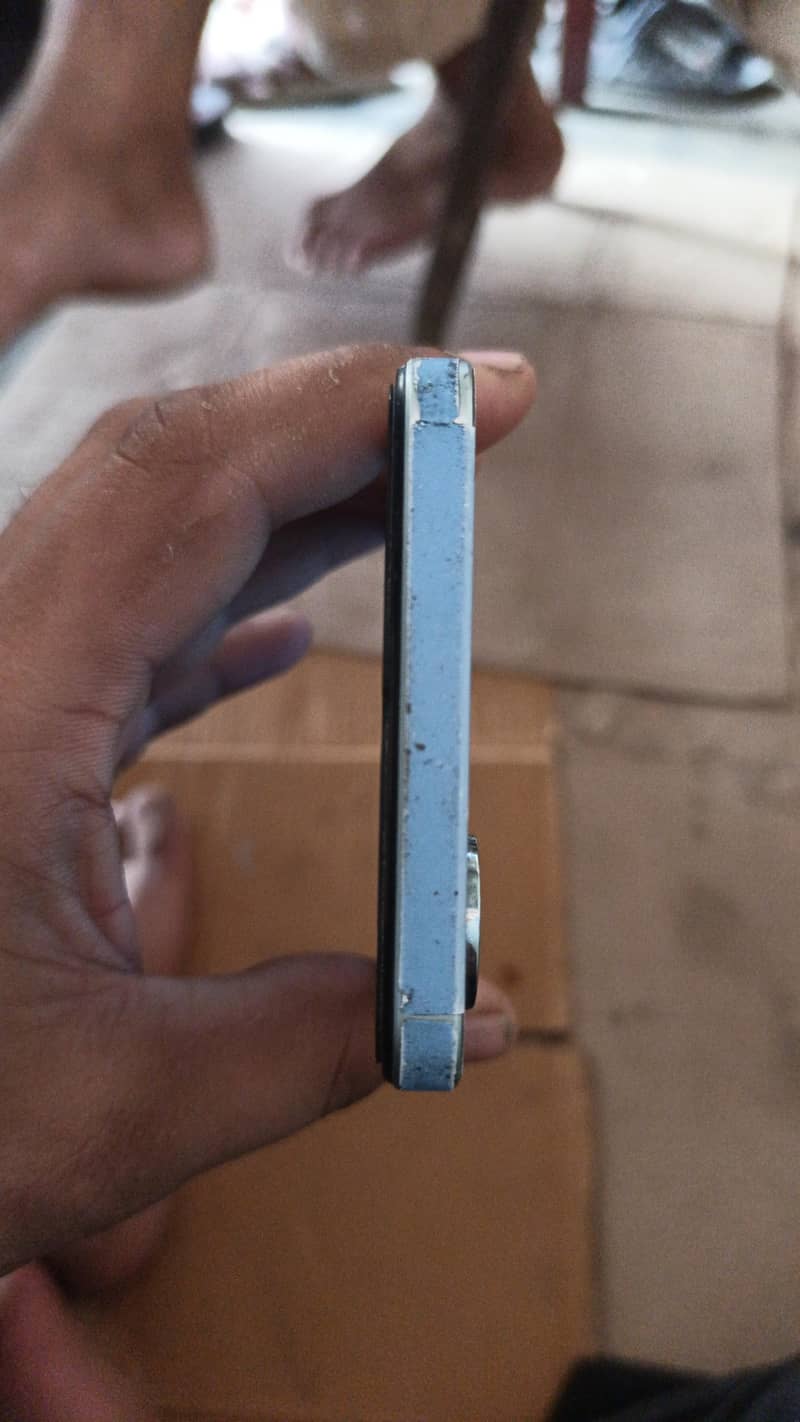 Realme Note 60x 4