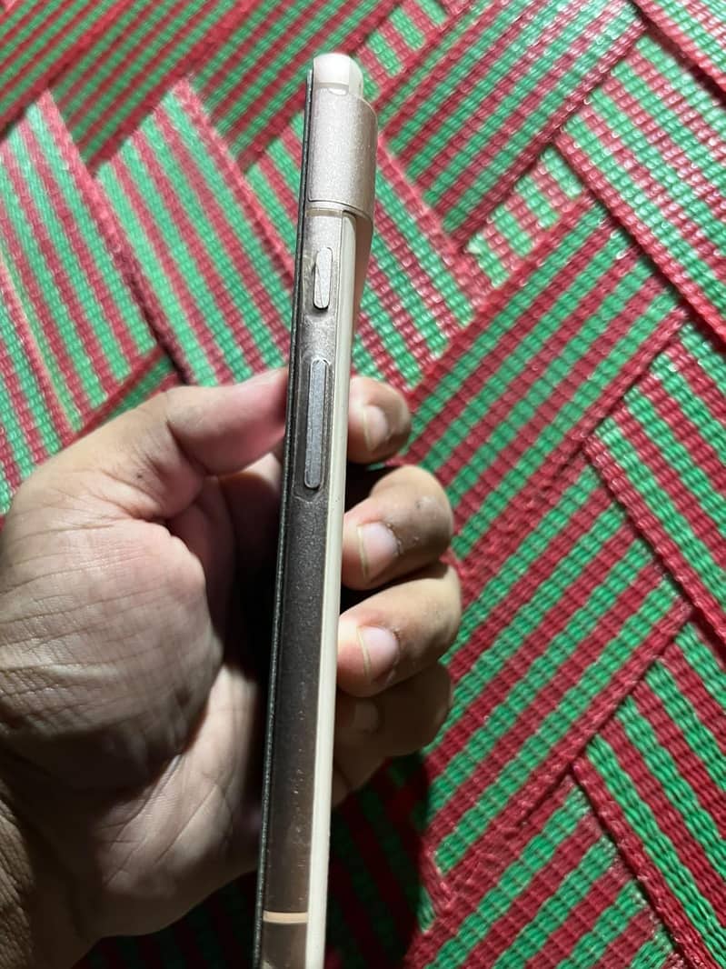 Google Pixel 8 3