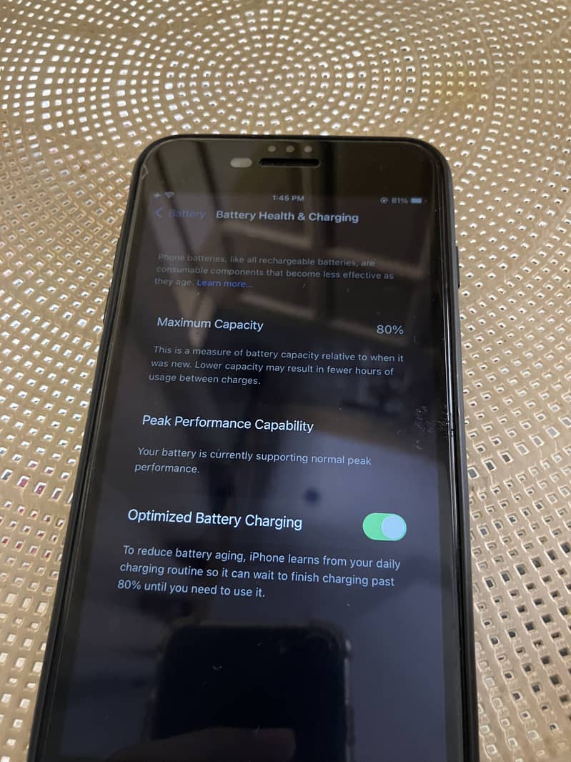 iPhone 8 Plus 2