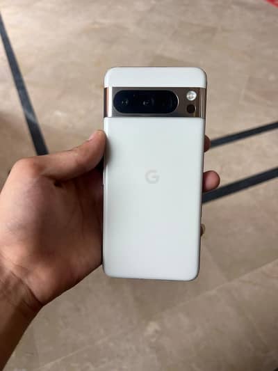 Google Pixel 8 Pro