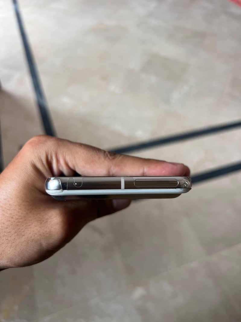 Google Pixel 8 Pro 2