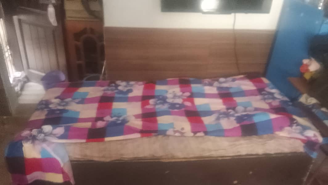 DIVAN BED 1