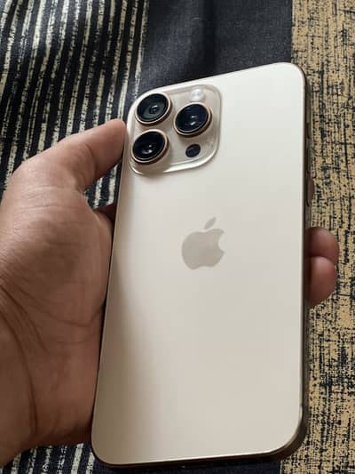 Apple iPhone 16 Pro Max