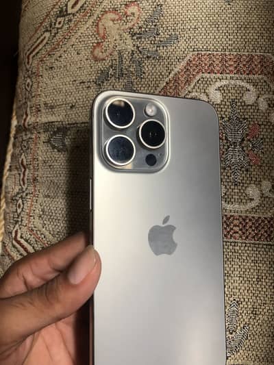 Apple iPhone 15 Pro Max