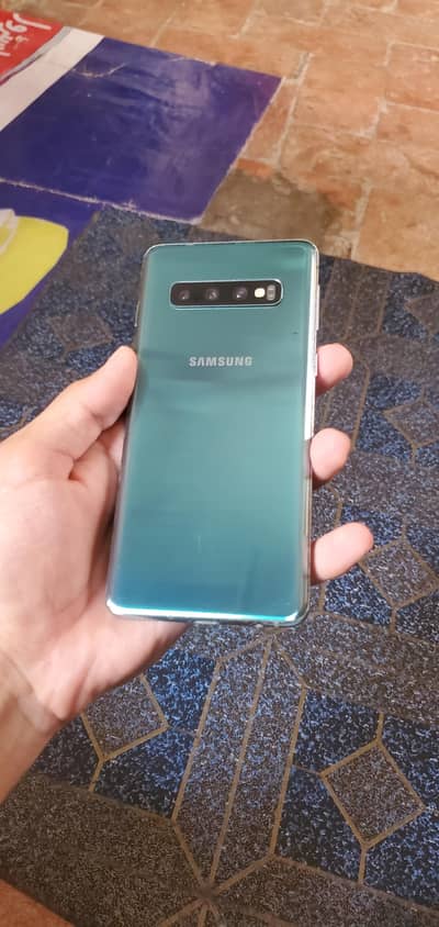 Samsung S10 9/10 condition for sale