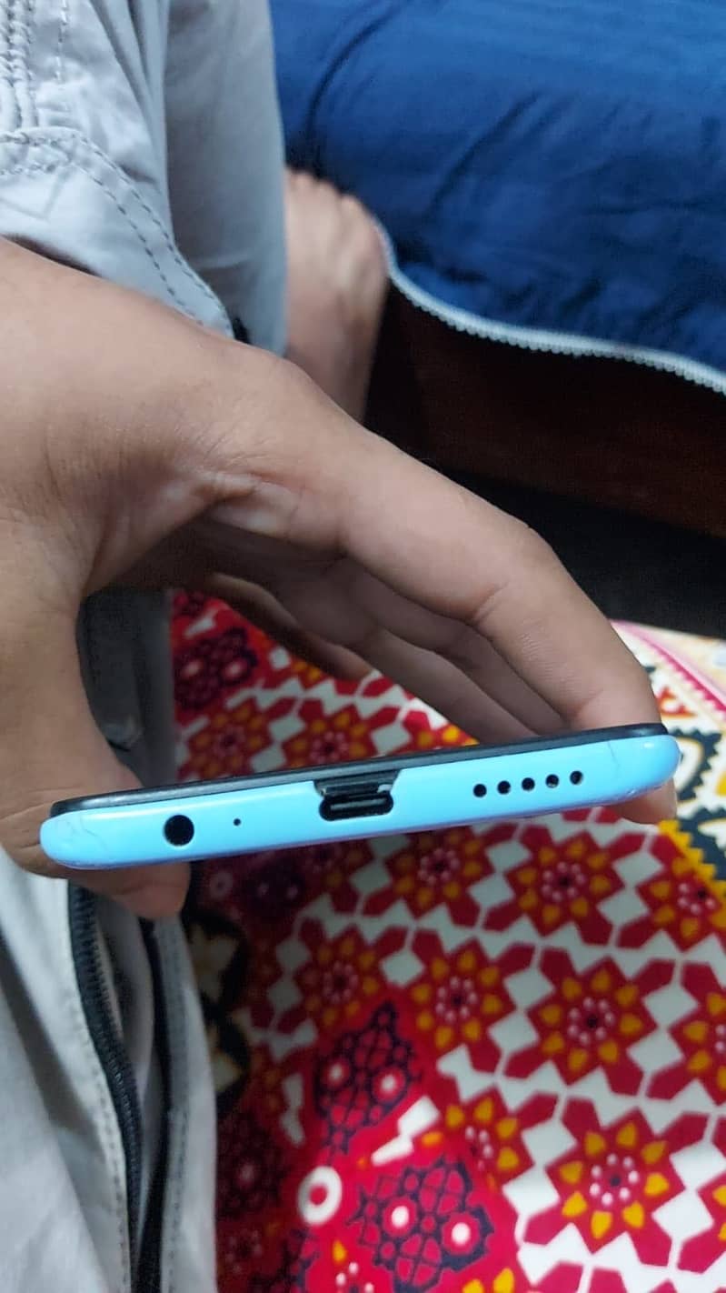 Xiaomi Redmi Note 9 3