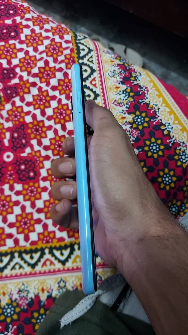 Xiaomi Redmi Note 9 4