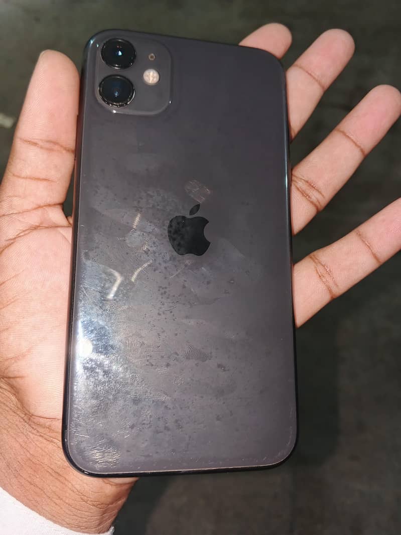 iPhone 11 3