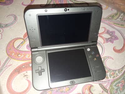 New Nintendo 3DS XL For sale with charger