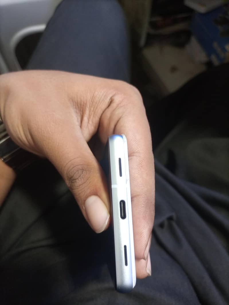 Google Pixel 7a 1