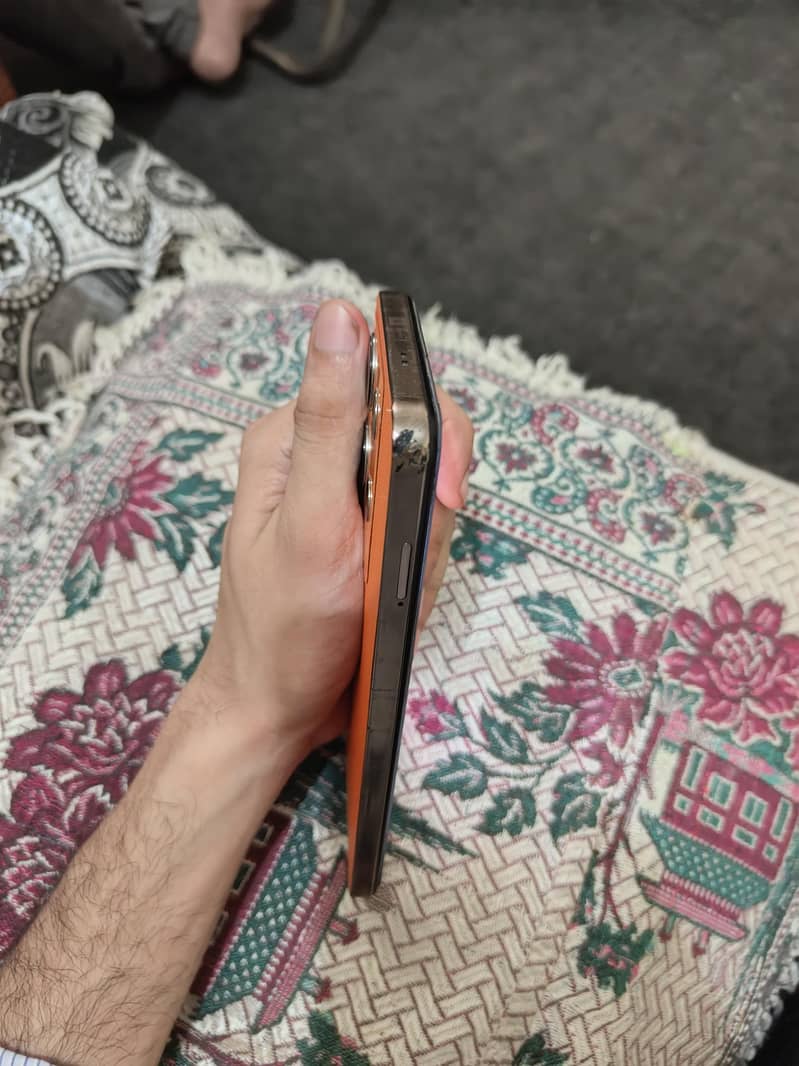 Infinix Note 30 5