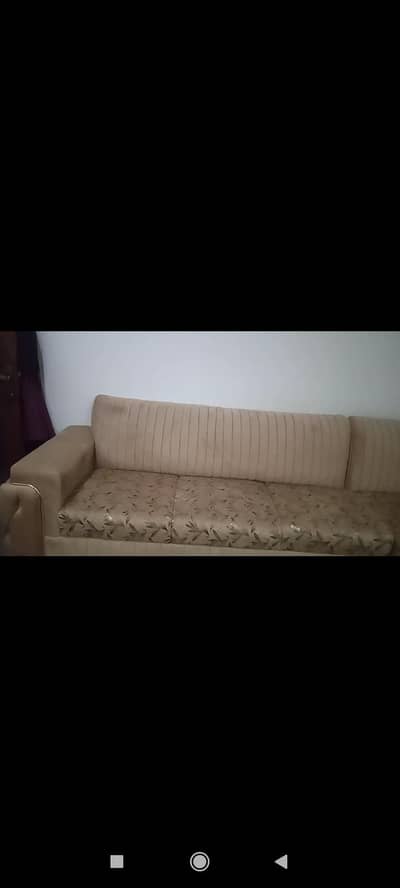 beautiful sofa set for sale ,good condition