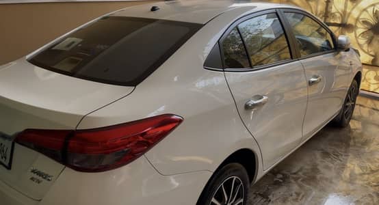Yaris Ativ (Brand new-10500km driven)
