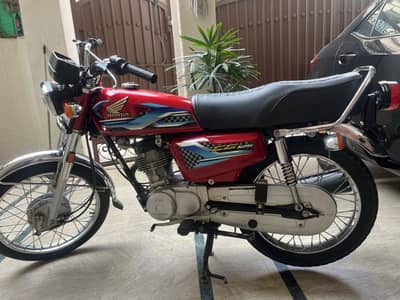 Honda 125 | 2025