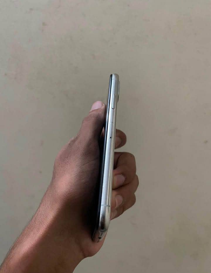 Apple iPhone X 2