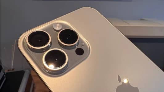 Apple iPhone 16 Pro Max