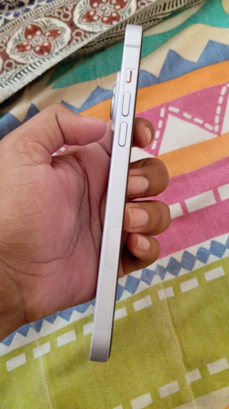 Apple iPhone 14 plus 1