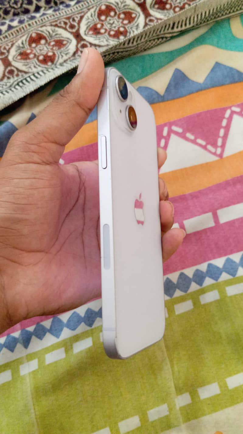 Apple iPhone 14 plus 3