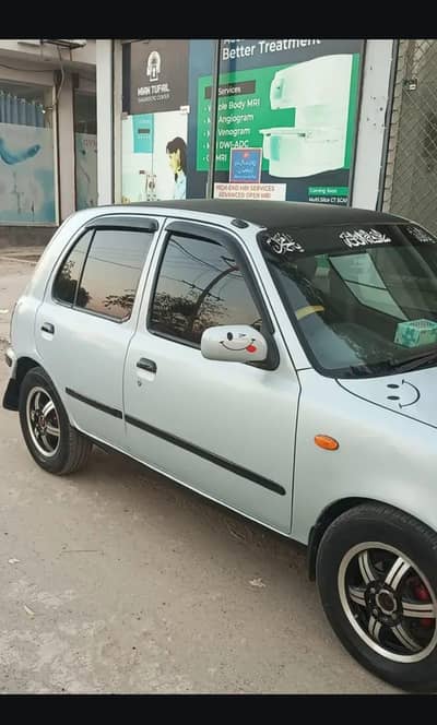 Nissan March 2007