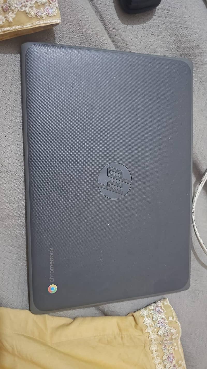 chrome book 0