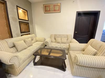 Beautiful Sofa Set with table