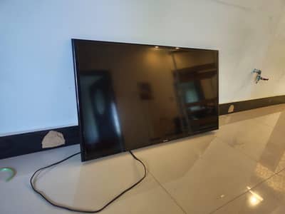 Samsung 40 Inch Full HD LED TV, UA40M5000AR, Wall Bracket Included