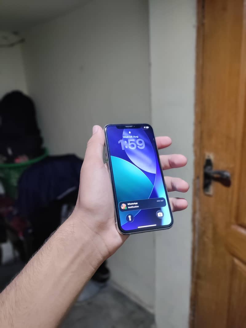 Apple iPhone 11 pro 2