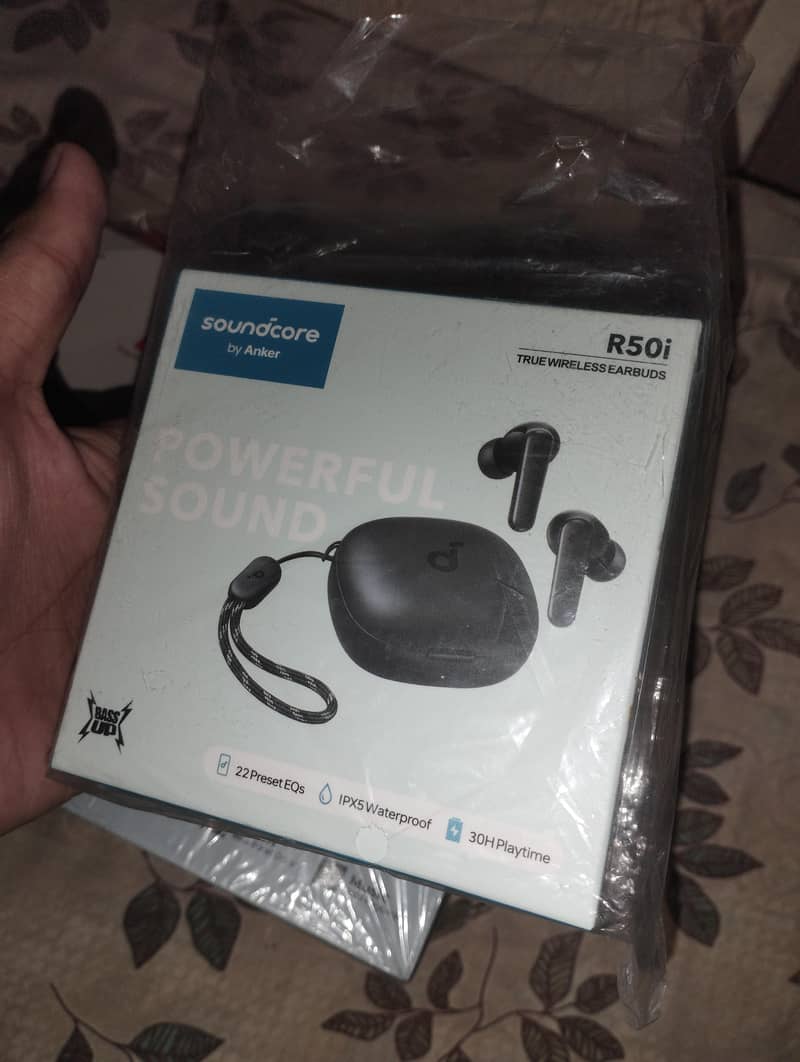 Earbuds 6