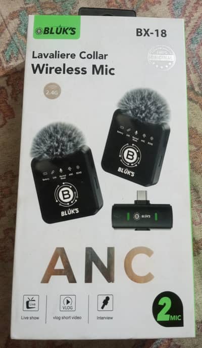 BLUKS BX-18 Dual Wireless Microphone | Collar Mic For YouTube